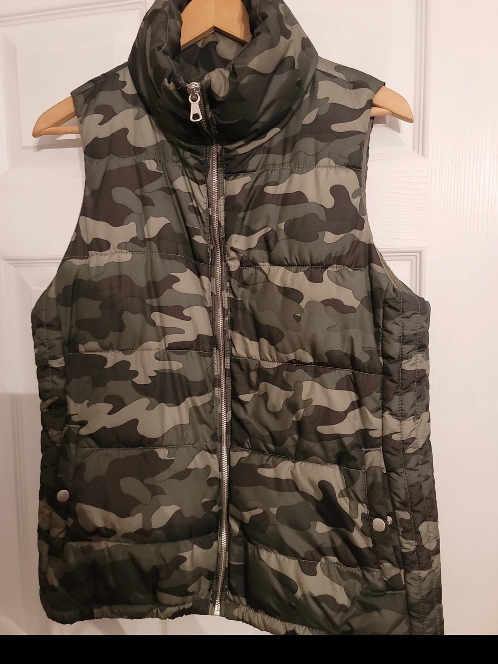 Old Navy Camouflage Fleece Jacket - Olive and Dark Green Size M